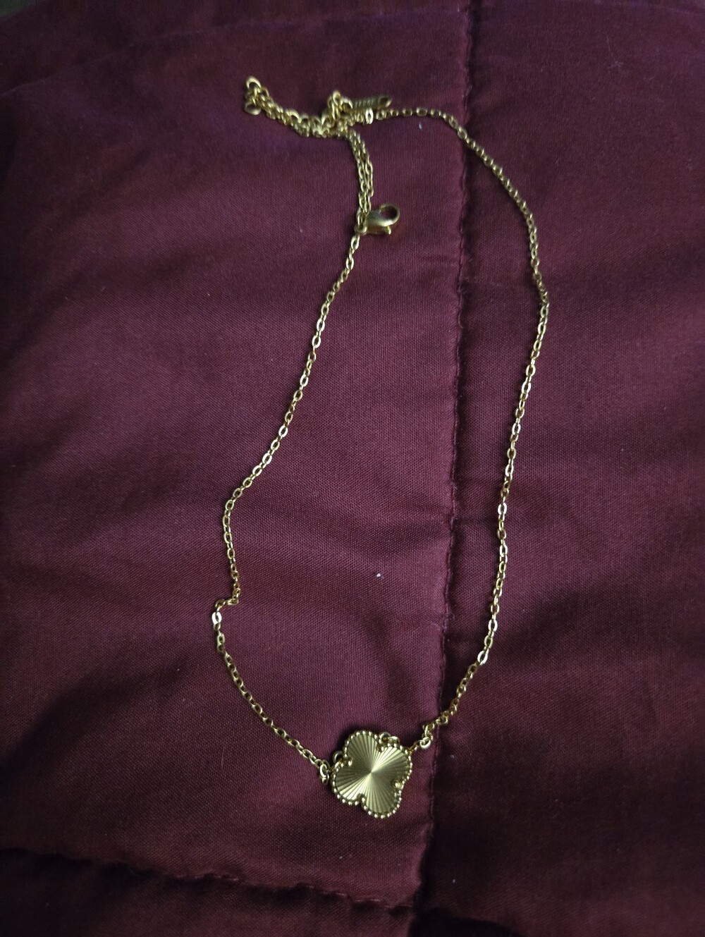 Gold Clover Pendant Necklace